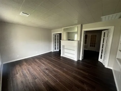 1805 E North Street Victoria TX 77901