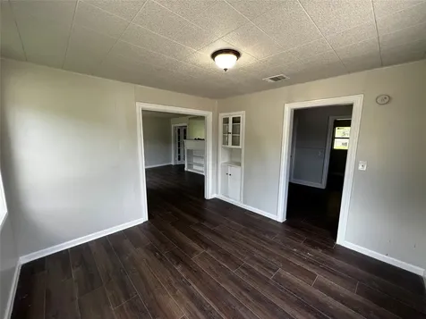 1805 E North Street Victoria TX 77901
