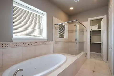 9948 Woodwind Lane N Houston TX 77025