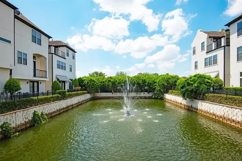 9948 Woodwind Lane N Houston TX 77025