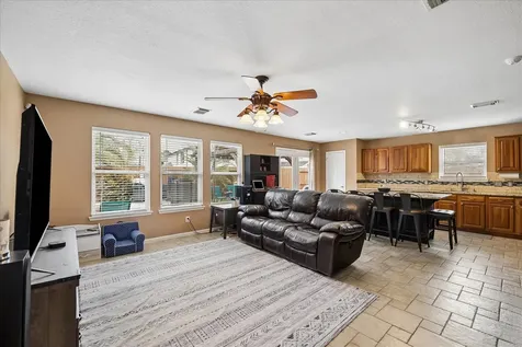 19818 Breezy Cove Court Tomball TX 77375