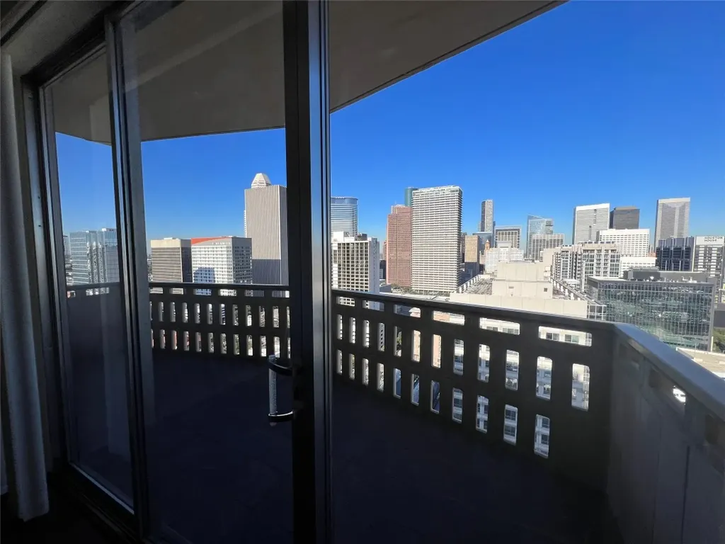 2016 Main Street 2405 Houston TX 77002