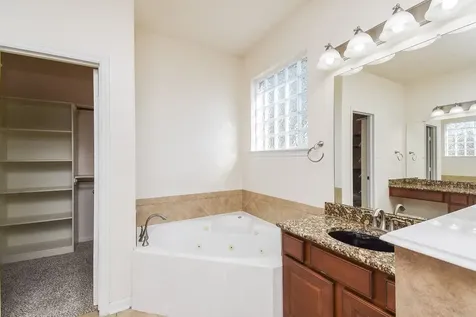 6203 Ledger Lane Missouri City TX 77459