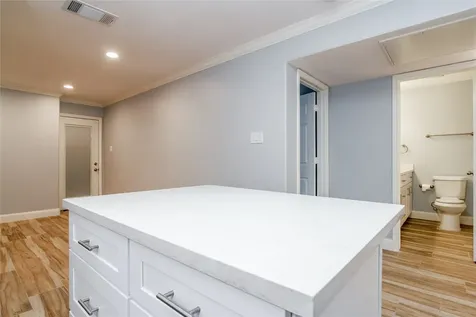 12633 Memorial Drive 243 Houston TX 77024