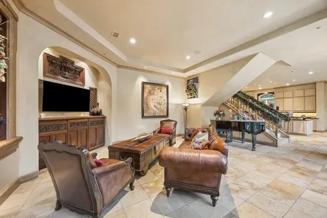 2 Lacewood Lane Piney Point Village TX 77024