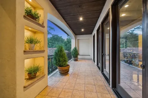 2 Lacewood Lane Piney Point Village TX 77024