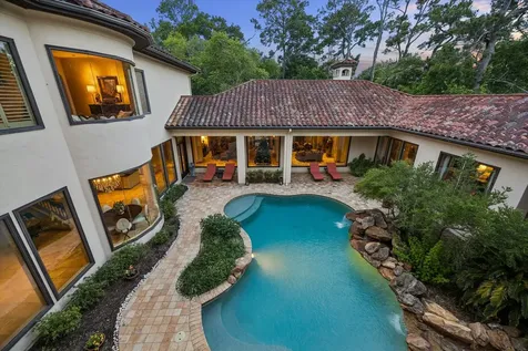 2 Lacewood Lane Piney Point Village TX 77024
