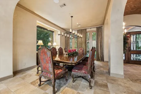 2 Lacewood Lane Piney Point Village TX 77024