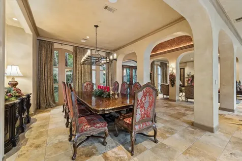 2 Lacewood Lane Piney Point Village TX 77024