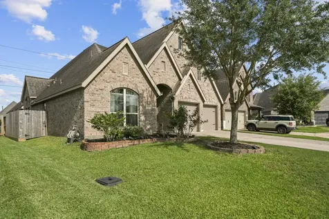 2917 Parkstone Field Lane Pearland TX 77584
