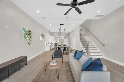 407A Sikes Street Houston TX 77018