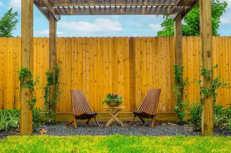 407A Sikes Street Houston TX 77018