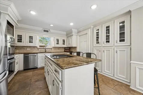 1205 Middlecreek Street Friendswood TX 77546