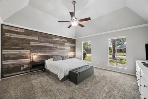 1205 Middlecreek Street Friendswood TX 77546