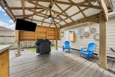 1205 Middlecreek Street Friendswood TX 77546