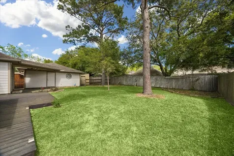1205 Middlecreek Street Friendswood TX 77546
