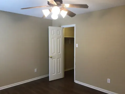 1022 Yorkshire Hollow Fresno TX 77545
