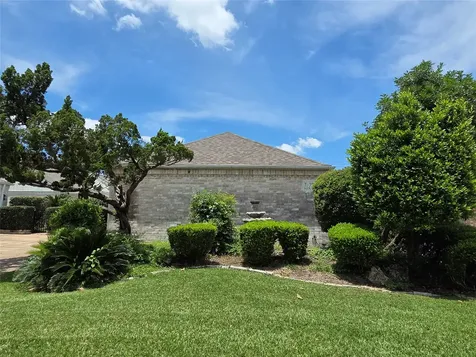 2621 Country Club Boulevard Sugar Land TX 77478