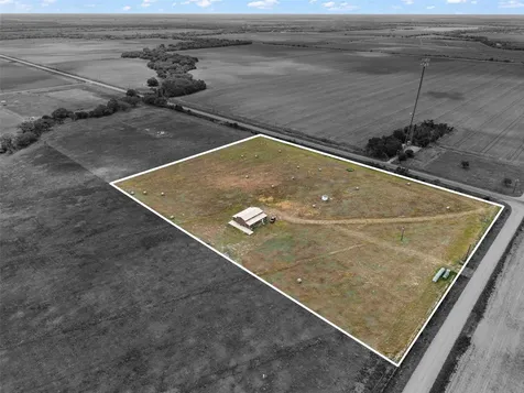 9690 Fm 1300 Road Louise TX 77455