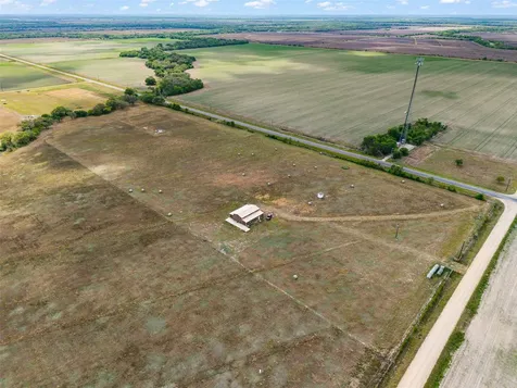 9690 Fm 1300 Road Louise TX 77455