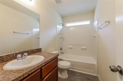 5814 Northern Oak Street Houston TX 77016