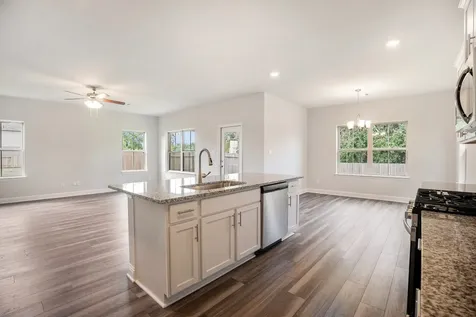 4334 W Bayou Maison Circle Dickinson TX 77539