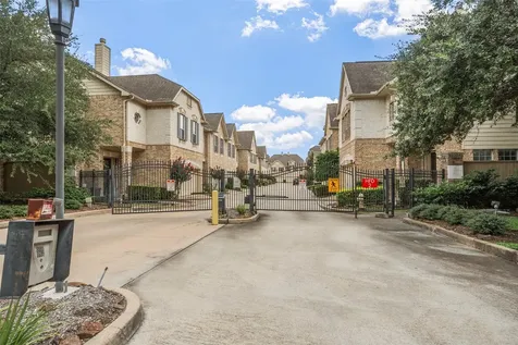10610 Wallingford Place Houston TX 77042