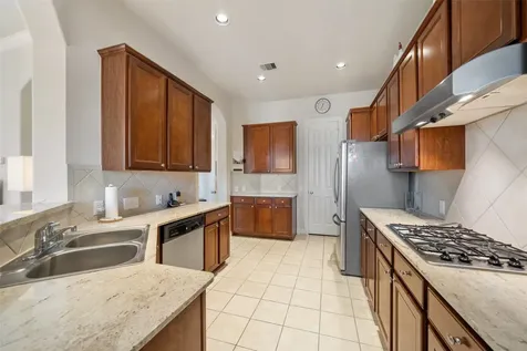 10610 Wallingford Place Houston TX 77042