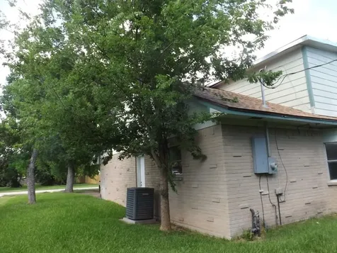 501 S Holmes Street La Porte TX 77571