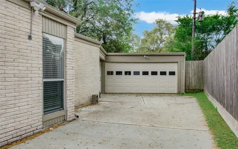 5507 Braesvalley Drive Houston TX 77096