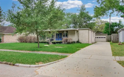 5507 Braesvalley Drive Houston TX 77096
