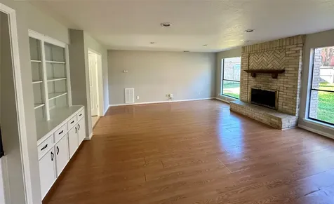 2818 Stoney Wood Drive Houston TX 77082