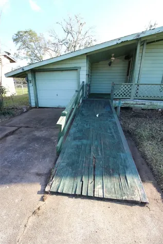 430 Winding Way Street Lake Jackson TX 77566