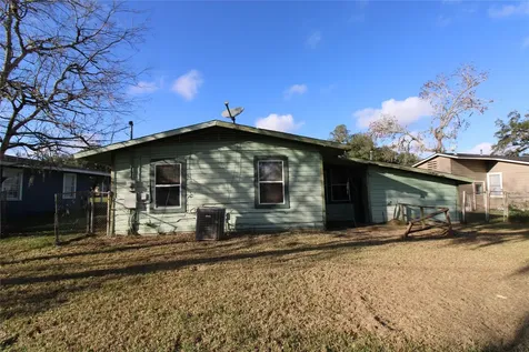 430 Winding Way Street Lake Jackson TX 77566