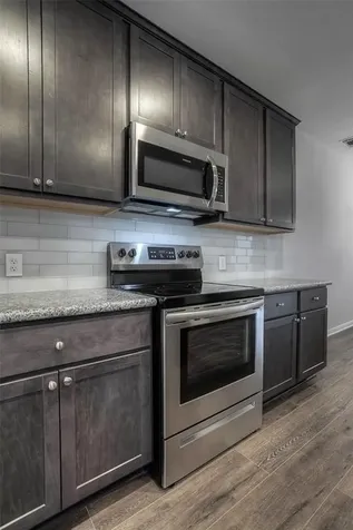 1419 Avenue N 5 Huntsville TX 77340