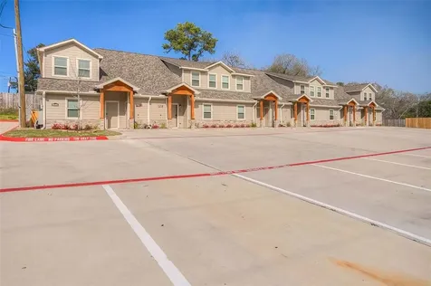 1419 Avenue N 5 Huntsville TX 77340