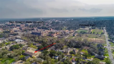 1419 Avenue N 5 Huntsville TX 77340