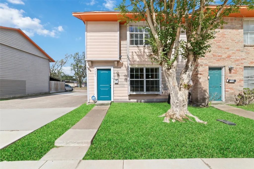 7821 Fuqua Street 7821 Houston TX 77075