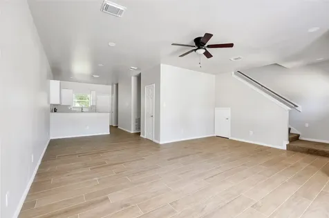 10445 Wicklowe Street 1 Houston TX 77016
