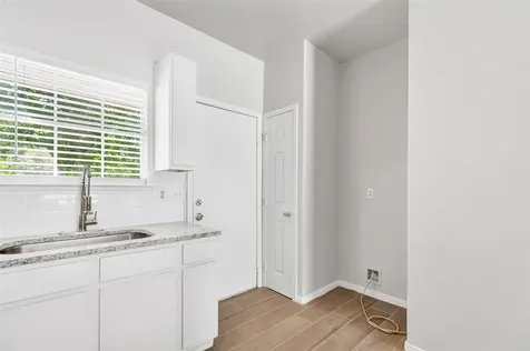 10445 Wicklowe Street 1 Houston TX 77016