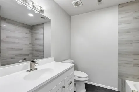 10445 Wicklowe Street 1 Houston TX 77016