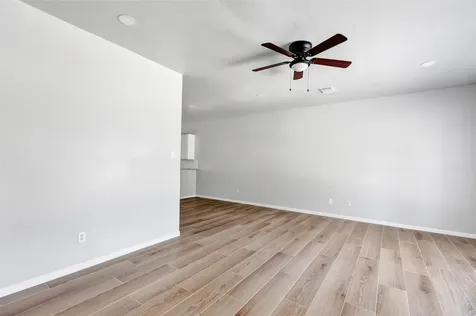 10445 Wicklowe Street 1 Houston TX 77016