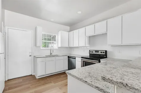 10445 Wicklowe Street 1 Houston TX 77016