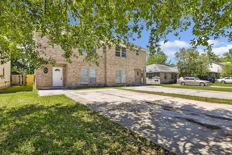 10445 Wicklowe Street 1 Houston TX 77016