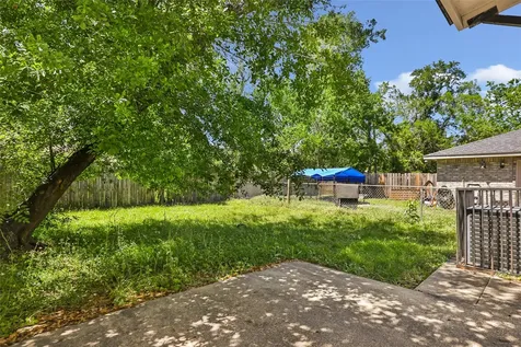 10445 Wicklowe Street 1 Houston TX 77016