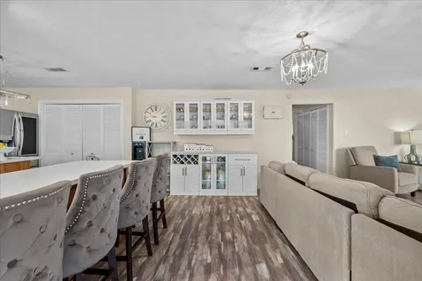 218 Barracuda Street Bayou Vista TX 77563