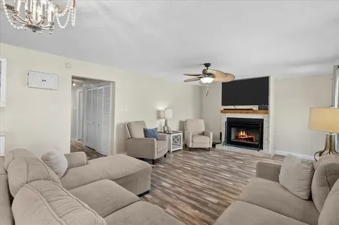 218 Barracuda Street Bayou Vista TX 77563