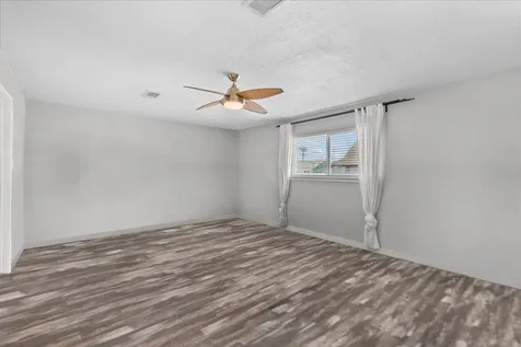 218 Barracuda Street Bayou Vista TX 77563