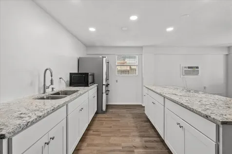 218 Barracuda Street Bayou Vista TX 77563