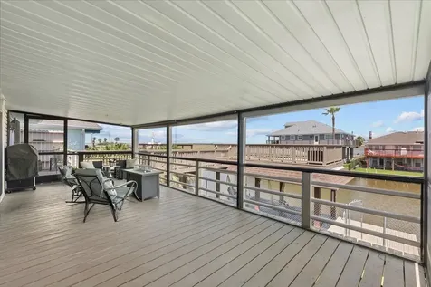 218 Barracuda Street Bayou Vista TX 77563